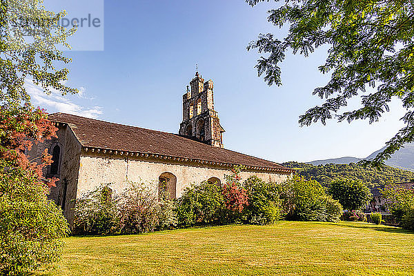 Audressein  Dorfkirche im Departement Ariege  in den Pyrenäen  Region Okzitanien  Frankreich