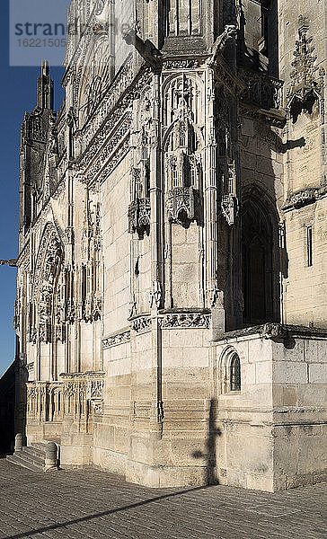 Europa  Frankreich  Bourgogne Franche Comte  Nievre  Clamecy  Fassade der Kirche St. Martin