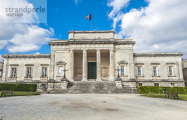 Frankreich  Charente Maritime  Saintes  Gerichtsgebäude (19. Jahrhundert)