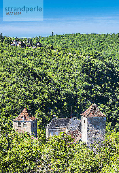 Frankreich  Okzitanien  Quercy  Lot  Dorf Montvalent  Blick auf den Cirque de Montvalent