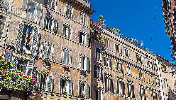 Europa  Italien  Rom  Stadtteil Campo dei Fiori  Gebäude auf der Piazza del Paradiso