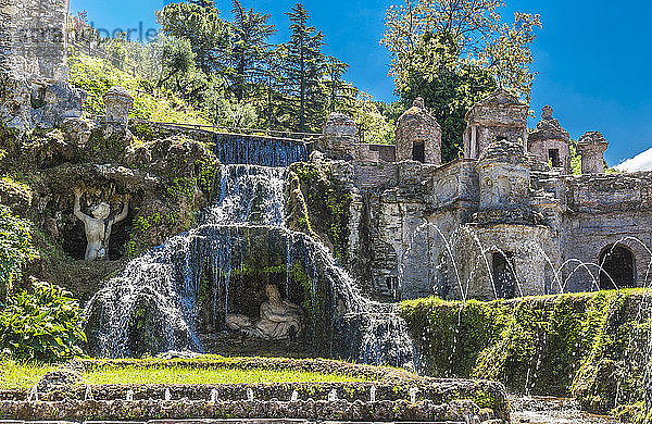 Italien  Latium  Tivoli  Brunnen im Garten der Villa d'Este (UNESCO-Welterbe)  Renaissance