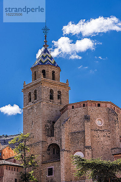 Spanien  Autonome Gemeinschaft Aragonien  Provinz Teruel  Dorf Albarracin (Schönstes Dorf Spaniens)  Kathedrale (16. Jahrhundert)