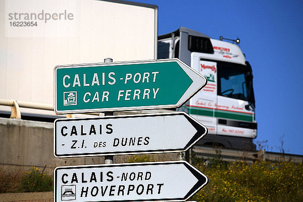 Frankreich  Pas-de-Calais  Autobahn.