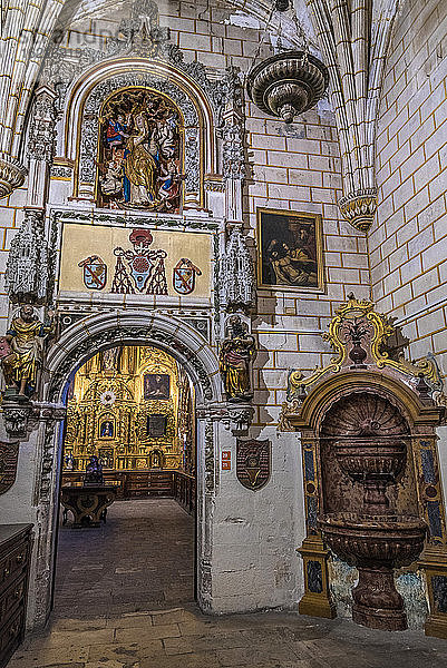 Spanien  Autonome Gemeinschaft Kastilien-La Mancha  Cuenca  Kathedrale von Santa Maria und San Giuliano (UNESCO-Welterbe) (Schönstes Dorf Spaniens)