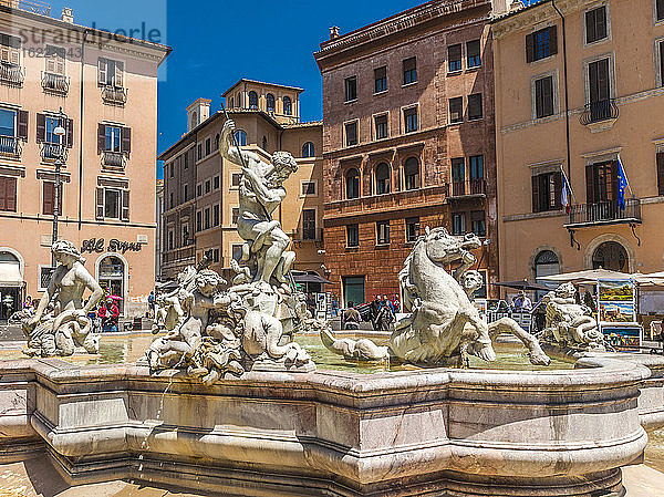 Italien  Rom  Piazza Navona  Neptunbrunnen (16. und 19. Jahrhundert)