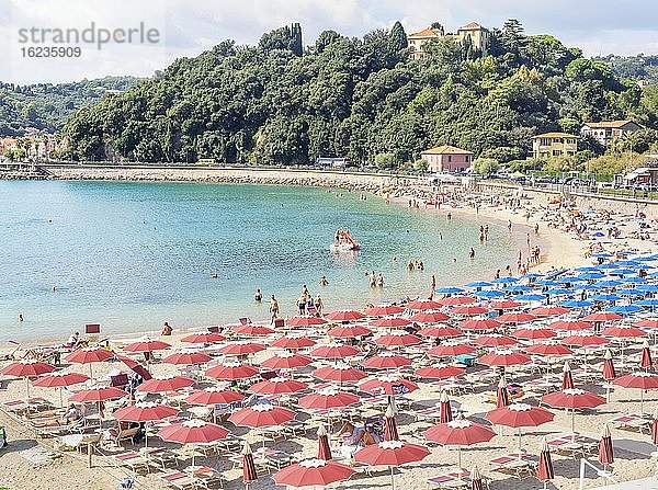 Strand  Lerici  Bezirk La Spezia  Ligurien  Italien  Europa