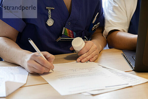 Krankenschwestern Handschrift