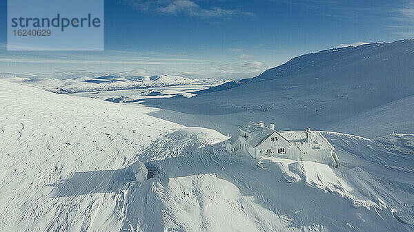 Haus in Winterlandschaft