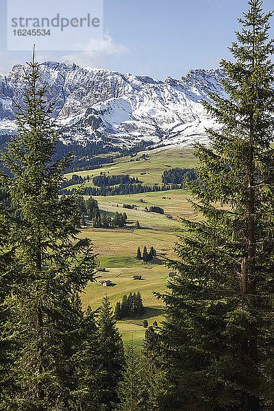 Blick auf eine Bergkette