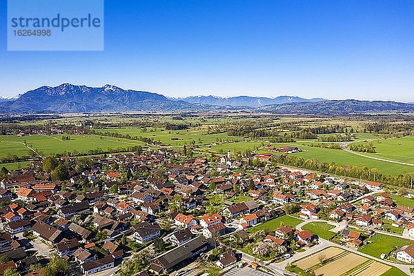 Ortschaft Bichl  Tölzer Land  Alpenvorland  Oberbayern  Bayern  Deutschland  Europa