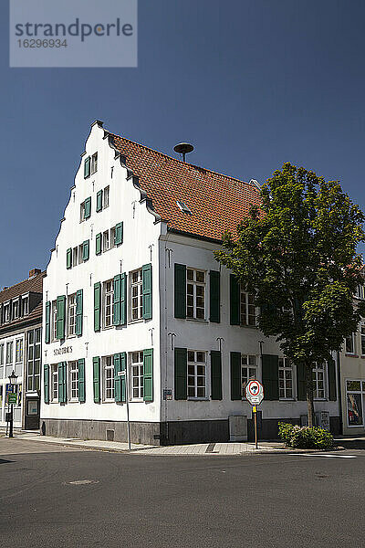 Deutschland  Nordrhein-Westfalen  Rheinberg  Orsoy  Rathaus