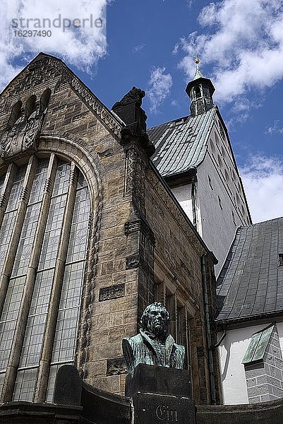 Deutschland  Sachsen  Freiberg  Freiberger Dom mit Büste des Reformators Martin Luther