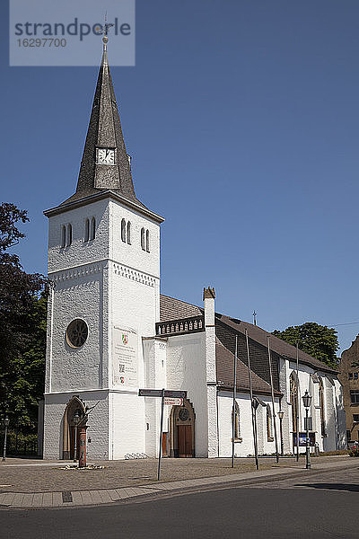 Deutschland  Nordrhein-Westfalen  Rheinberg  Orsoy  Evangelische Kirche
