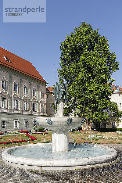 Österreich  Kärnten  Klagenfurt  Brunnen  gebaut von Kiki Kogelnik