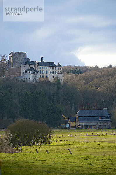 Deutschland  Rheinland-Pfalz  Hahnstätten  Burg Hohlenfels