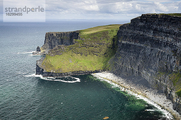 Irland  Grafschaft Clare  Landschaft an den Cliffs of Moher
