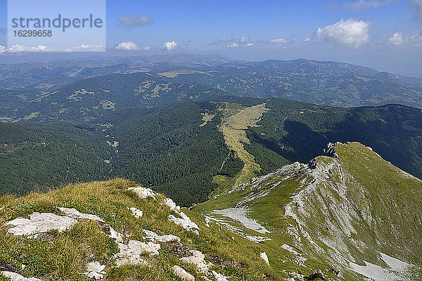 Montenegro  Crna Gora  Blick von Komovi in Richtung Bjelasica-Gebirge