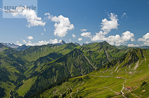 Österreich  Vorarlberg  Kleinwalsertal  Allgäuer Alpen  Panorama  Luechle Alp