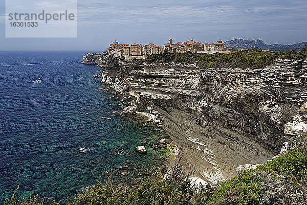 Frankreich  Corse-du-Sud  Bonifacio  Klippenstadt im Sommer