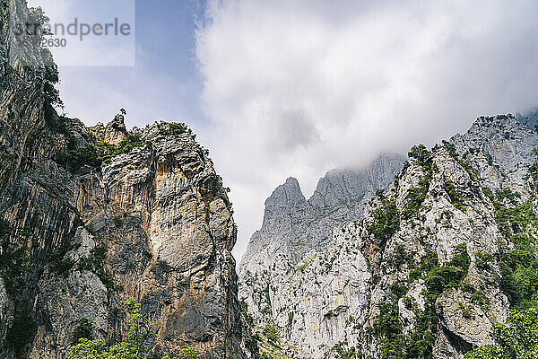 Berggipfel an der Ruta Del Cares  Asturien  Spanien