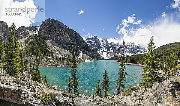 Kanada  Alberta  Banff National Park  Moraine Lake