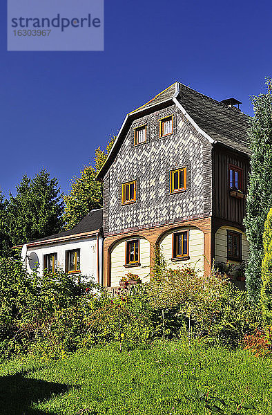 Deutschland  Sachsen  Hinterhermsdorf  Historisches Haus in der Oberlausitz