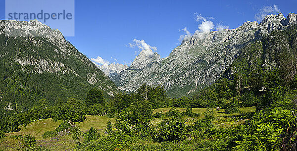 Albanien  Valbona-Nationalpark  Berggipfel des Valbona-Tals