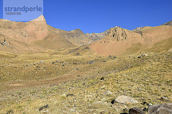 Iran  Provinz Mazandaran  Alborz-Gebirge  Hezarsham-Hochebene  Takht-e Suleyman-Massiv