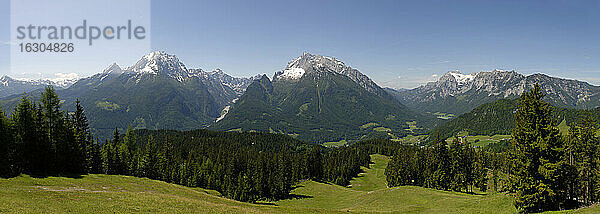 Deutschland  Bayern  Berchtesgadener Alpen  bei Ramsau  Blick zum Watzmann  Hochkalter  Reiter Alpe