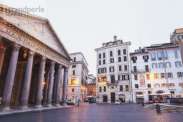Italien  Latium  Rom  Pantheon  Piazza della Rotonda