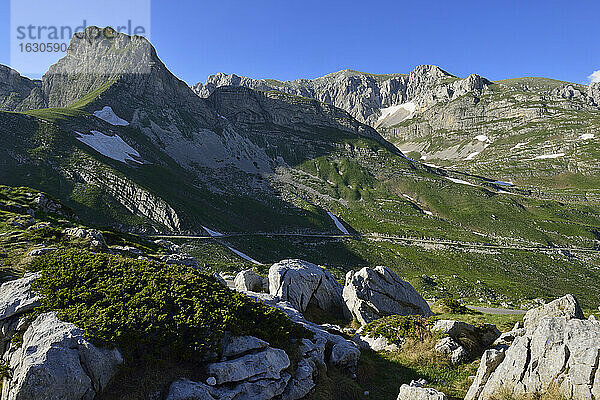 Montenegro  Durmitor-Nationalpark  Valoviti Do mit Uvita Greda-Gipfel