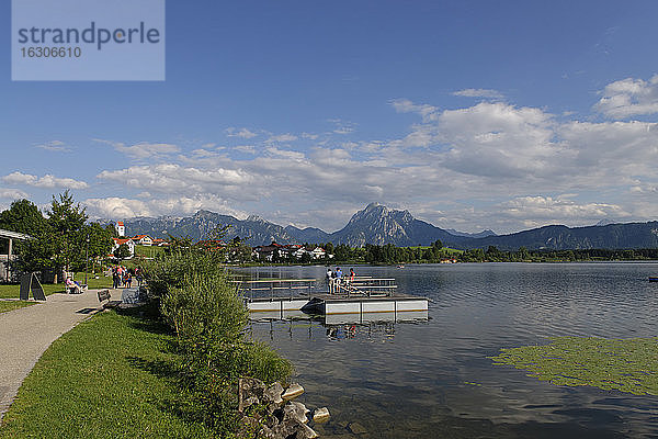 Deutschland  Bayern  Schwaben  Ostallgäu  Hopfen am See bei Füssen