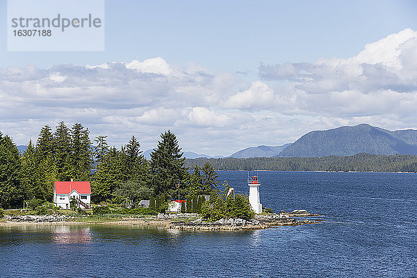 Kanada  Britisch  Kolumbien  Vancouver Island  Inside Passage - Port Hardy  Prince Rupert  Leuchtturm am Dryad Point  Queen Charlotte Sound bei Bella Bella