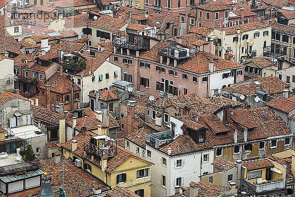 Italien  Venedig  Blick vom Campanile auf Hausdächer
