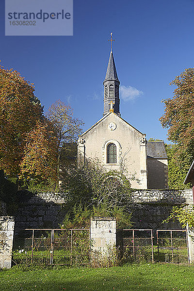 Frankreich  Departement Cher  Apremont-sur-Allier  Kirche