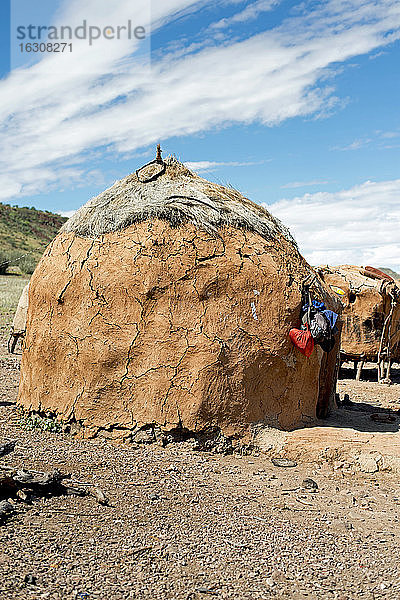Afrika  Namibia  Damaraland  Himba-Siedlung  Lehmhütten