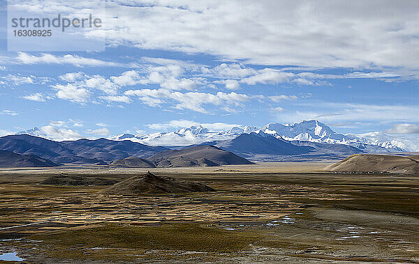 Asien  Tibet  Blick von Tingri auf Cho Oyu