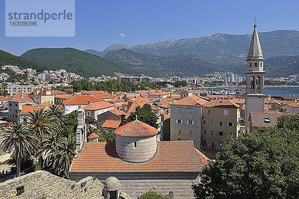 Montenegro  Crna Gora  Blick über Budva