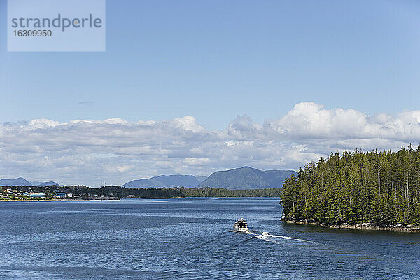 Kanada  Britisch  Kolumbien  Vancouver Island  Inside Passage - Port Hardy  Prince Rupert  Motoryacht