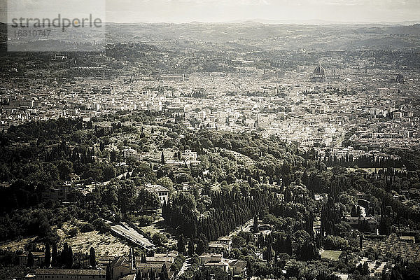 Italien  Toskana  Florenz  Blick auf die Stadt von Fiesole aus