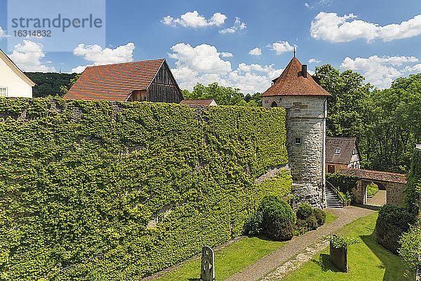 Sixischer Turm auf der Stadtmauer  Vellberg  Hohenlohe  Baden-Württemberg  Deutschland  Europa