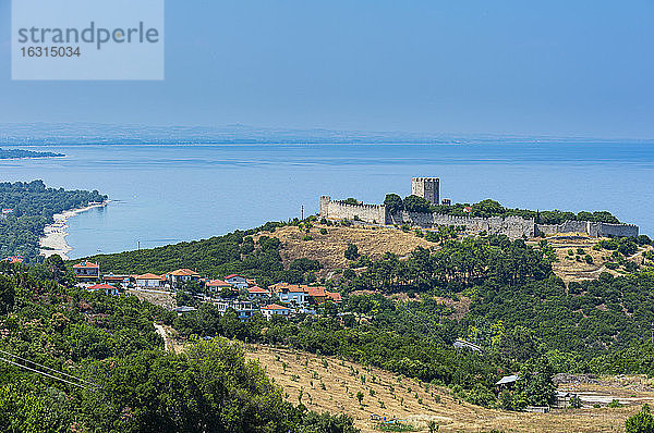 Schloss Platamon am Fuße des Olymp  Griechenland  Europa