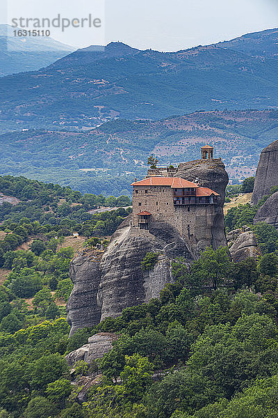 Heiliges Kloster St. Nikolaus Anapafsas  UNESCO-Weltkulturerbe  Meteora-Klöster  Griechenland  Europa