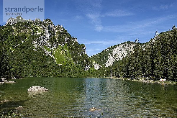 Soinsee  Soin See mit Ruchenköpfen und Hochmiesing  Rotwandgebiet  Magfallgebirge  Oberbayern  Bayern  Deutschland  Europa