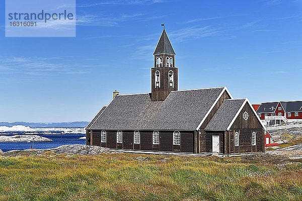 Zionskirche in der Diskobucht  Ilulissat  Westgrönland  Grönland  Nordamerika