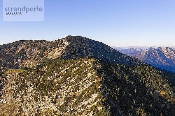 Kleiner und Großer Traithen  am Sudelfeld  bei Bayrischzell  Mangfallgebirge  Drohnenaufnahme  Oberbayern  Bayern  Deutschland  Europa