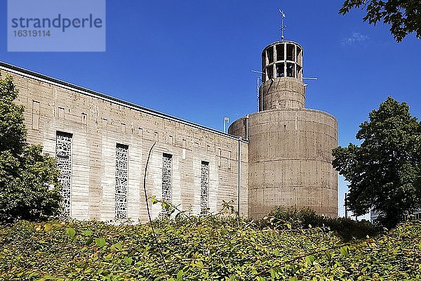 Bunkerkirche Sankt Sakrament der koptisch-orthodoxen Kirche  Architekt Philipp Wilhelm Stang  Düsseldorf  Nordrhein-Westfalen  Deutschland  Europa