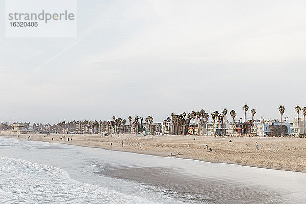 Menschen am Venice Beach  Los Angeles  Kalifornien  USA