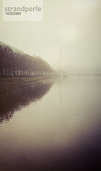 Deutschland  Hamburg  Alster im Nebel